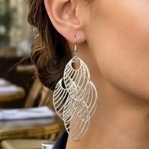 NEW Boutique Silver Layered Filigree Fan Drop Earrings 4"  Statement Chandelier